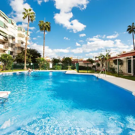Aloha Torres Carihuela Apartman Torremolinos