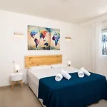 Aloha Torres Carihuela *