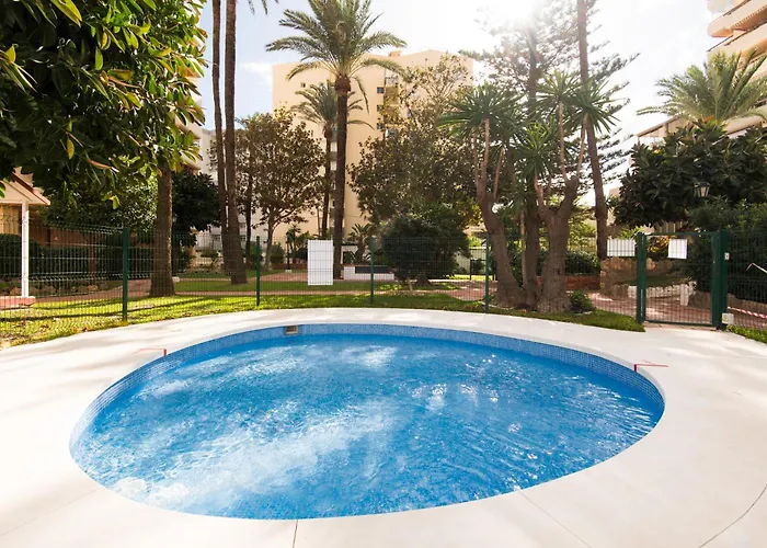 Aloha Torres Carihuela Torremolinos