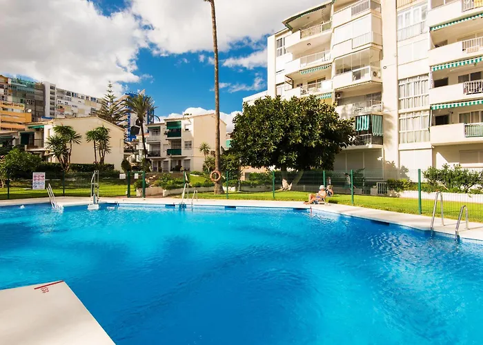 Lägenhet Aloha Torres Carihuela