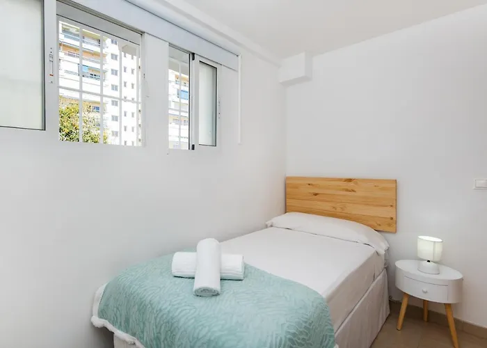 Aloha Torres Carihuela Torremolinos