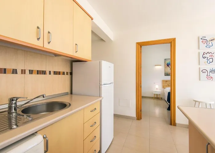 Aloha Torres Carihuela Torremolinos