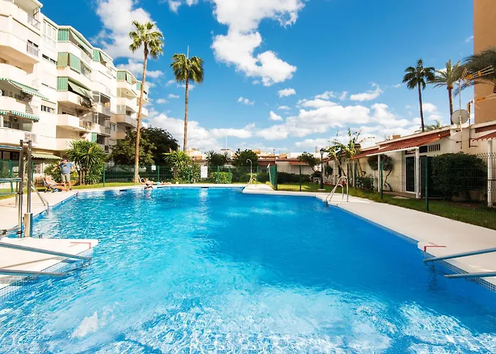 Aloha Torres Carihuela Apartament Torremolinos