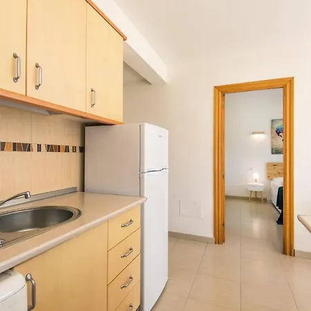 Aloha Torres Carihuela Torremolinos